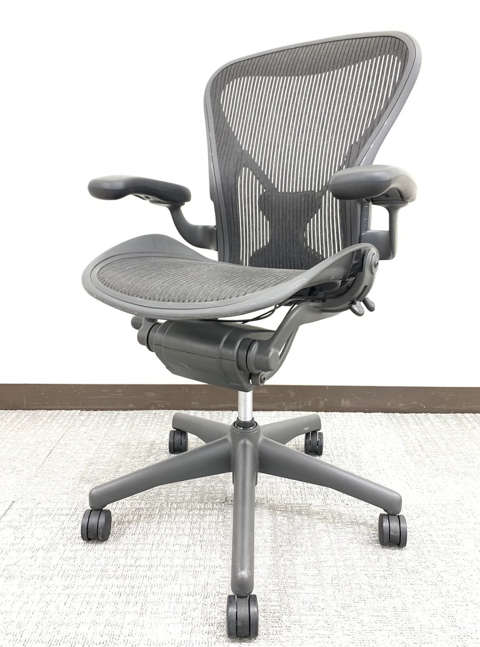 新品/未使用品 新型 Herman Miller ハーマンミラー アーロンチェア