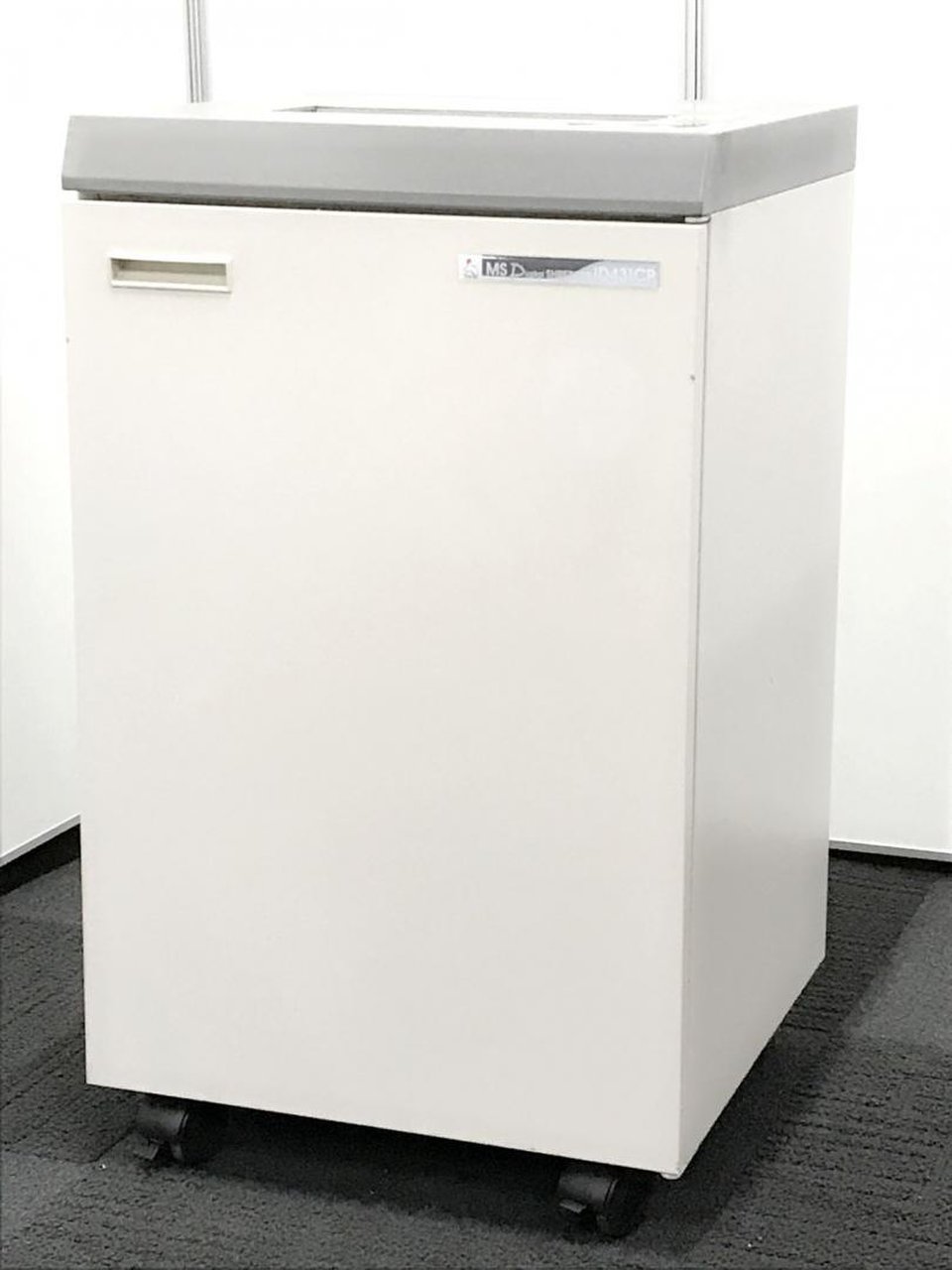 人気メーカーのシュレッダー入荷！細かく裁断可能で機密保持に一役買います！
                        IDシリーズ
                                    中古
            