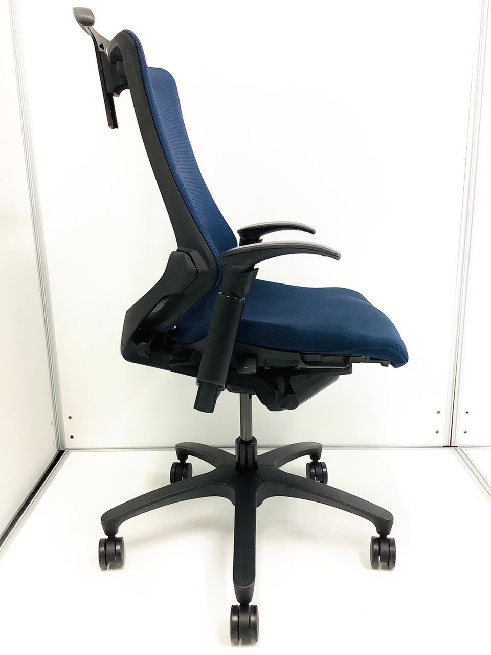 中古】エフクロス KF-370JBH-T1B2 イトーキ/ITOKI 肘付ハイバック