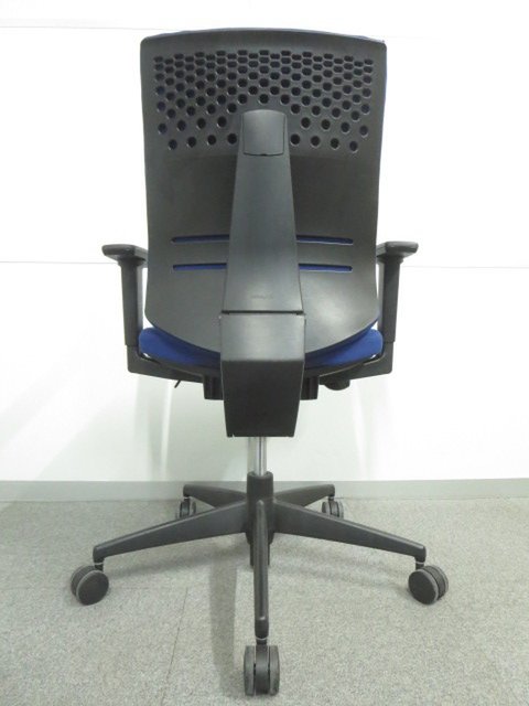 中古】ウィザード2 コクヨ/KOKUYO 肘付ローバックチェア 331666