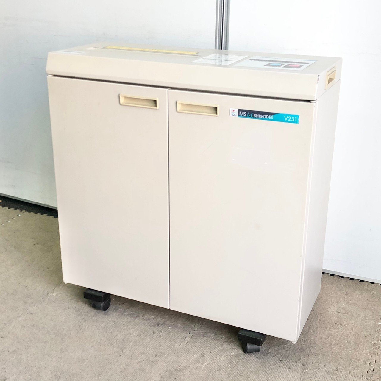 【国内メーカー品！】明光商会製V231！
薄型スリムタイプでコンパクト！
                        Vシリーズ
                                    中古
            