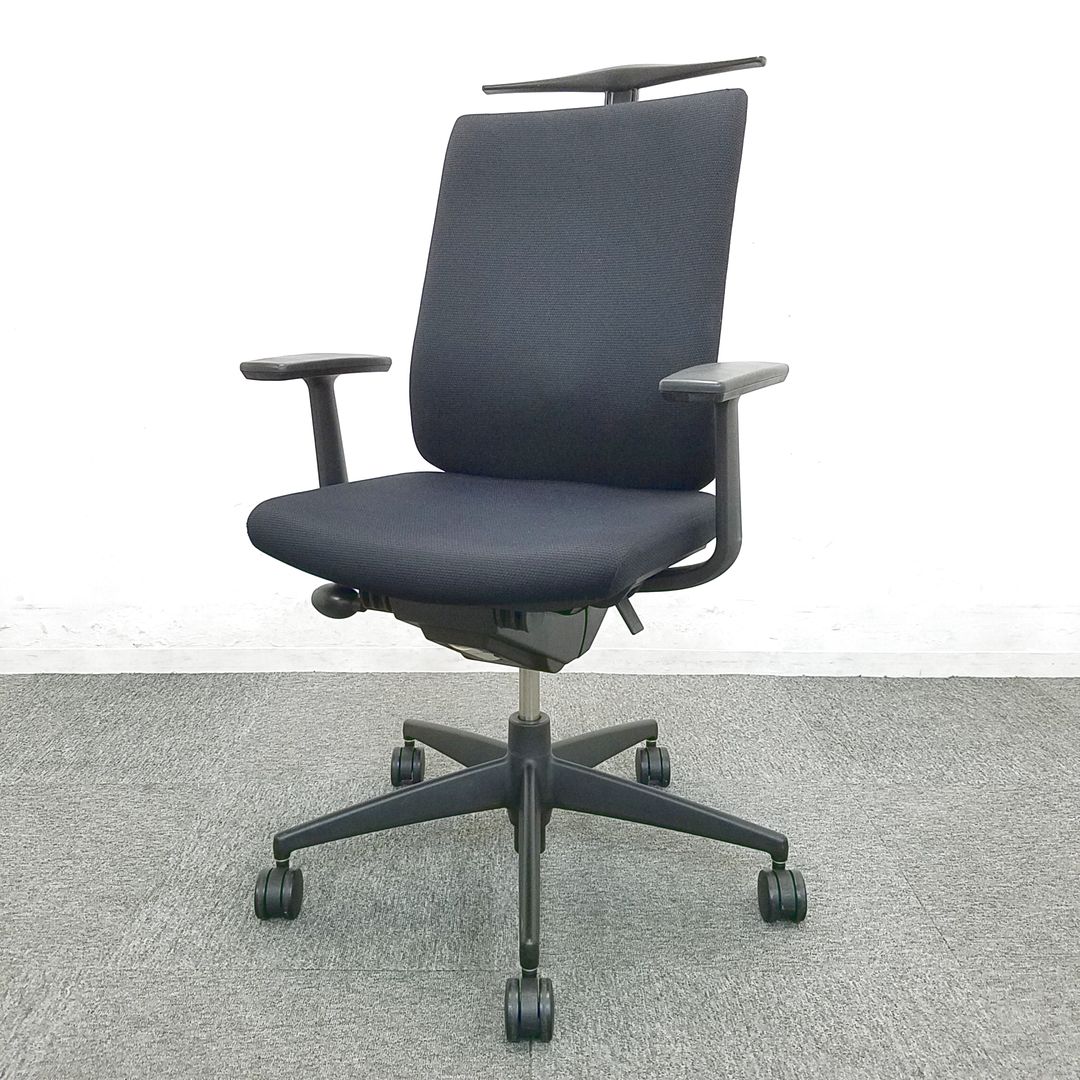 【5脚入荷】2つのメカで身体の動きをジャストフィットするデュアルモーションメカニズムチェア入荷！中古　高級チェア　オフィスチェア　テレワーク　在宅ワーク　コクヨ　ウィザード　ブラック
                        ウィザード
                                    中古
            