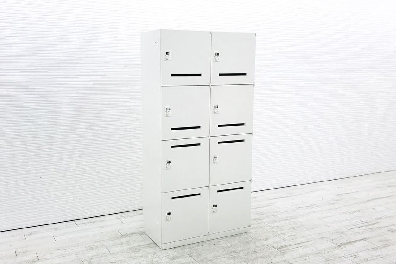 【便利なメールポスト付き！】■オカムラ製　8人用パーソナルロッカー　ダイヤル錠タイプ　ホワイト【新品では高額な商品です！】
                        レクトライン
                                    中古
            