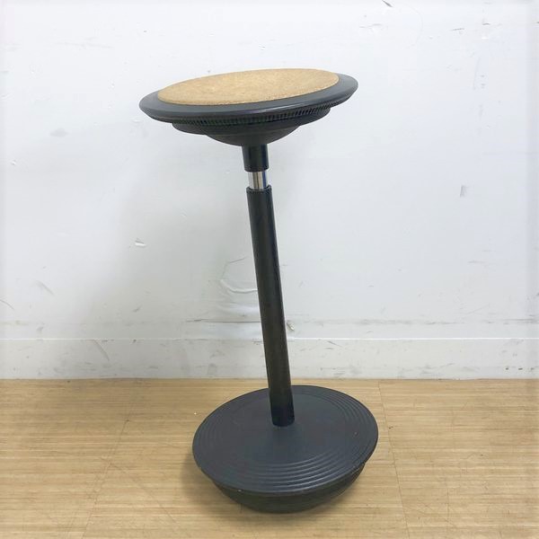 ウィルクハーン(Wilkhahn) /Stitz.(スティッツ) ハーフシーティングチェア　座面：コルク　【わけあり：ガス圧弱まりあり・座面へこみ】【デザイナーズ家具】
                        スティッツ
                                    中古
            