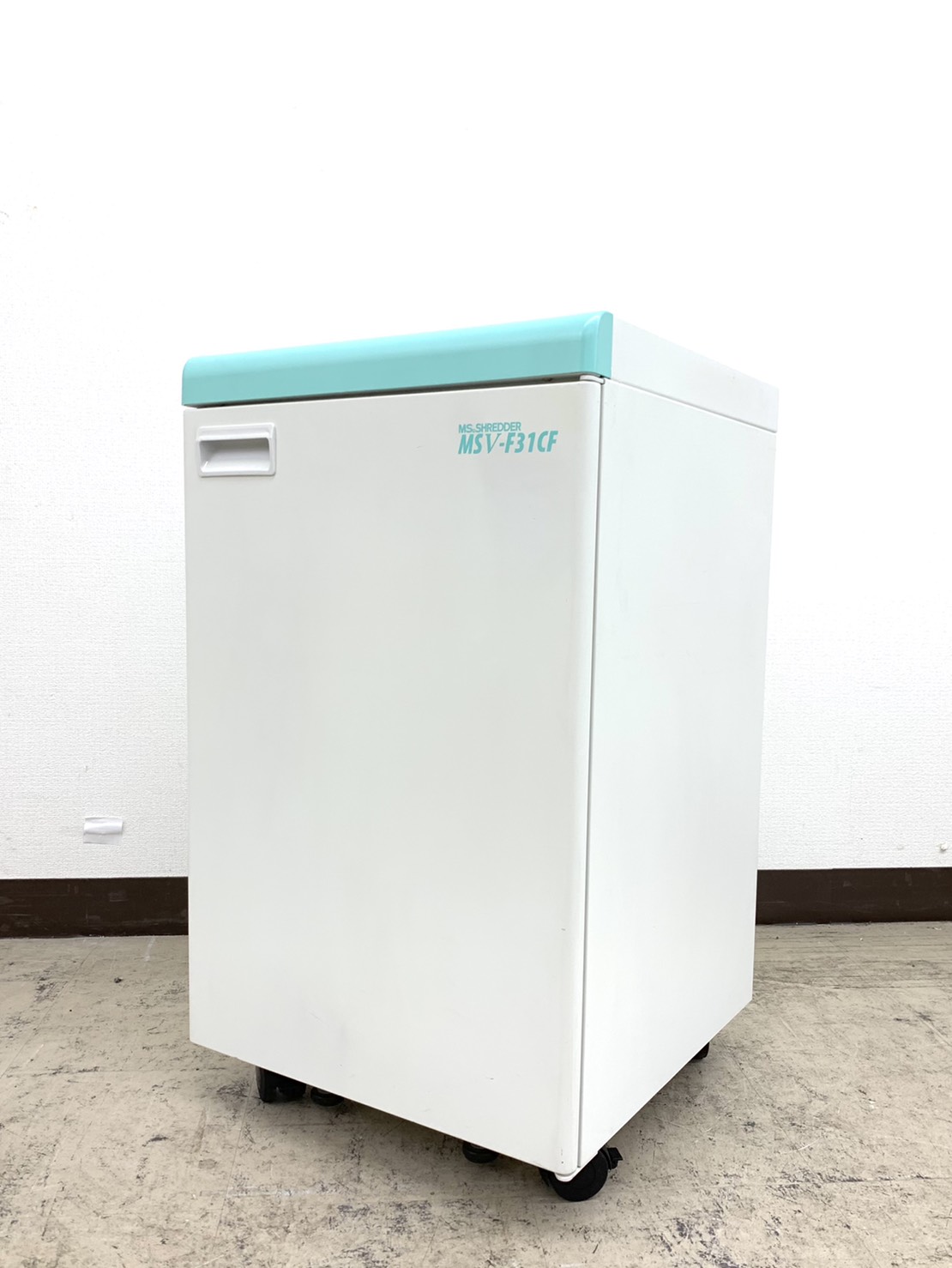 【2017年製】【最大裁断約25枚】情報セキュリティ対策必需品※MSV-F31CF　クロスカットタイプ◆明光商会製【RP】
                        MSVシリーズ
                                    中古
            