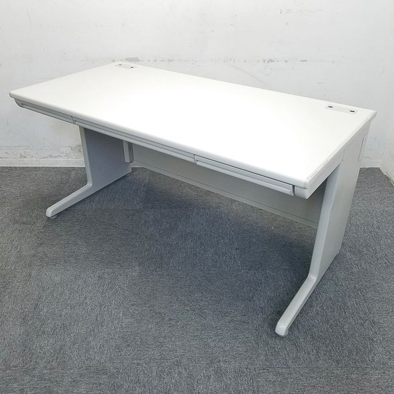 【W1400mm！作業スペースもバッチリ！】■オカムラ製　平デスク　SDシリーズ！【事務机】【倉庫在庫KRC】【RP】
                        SDデスクシステム
                                    中古
            