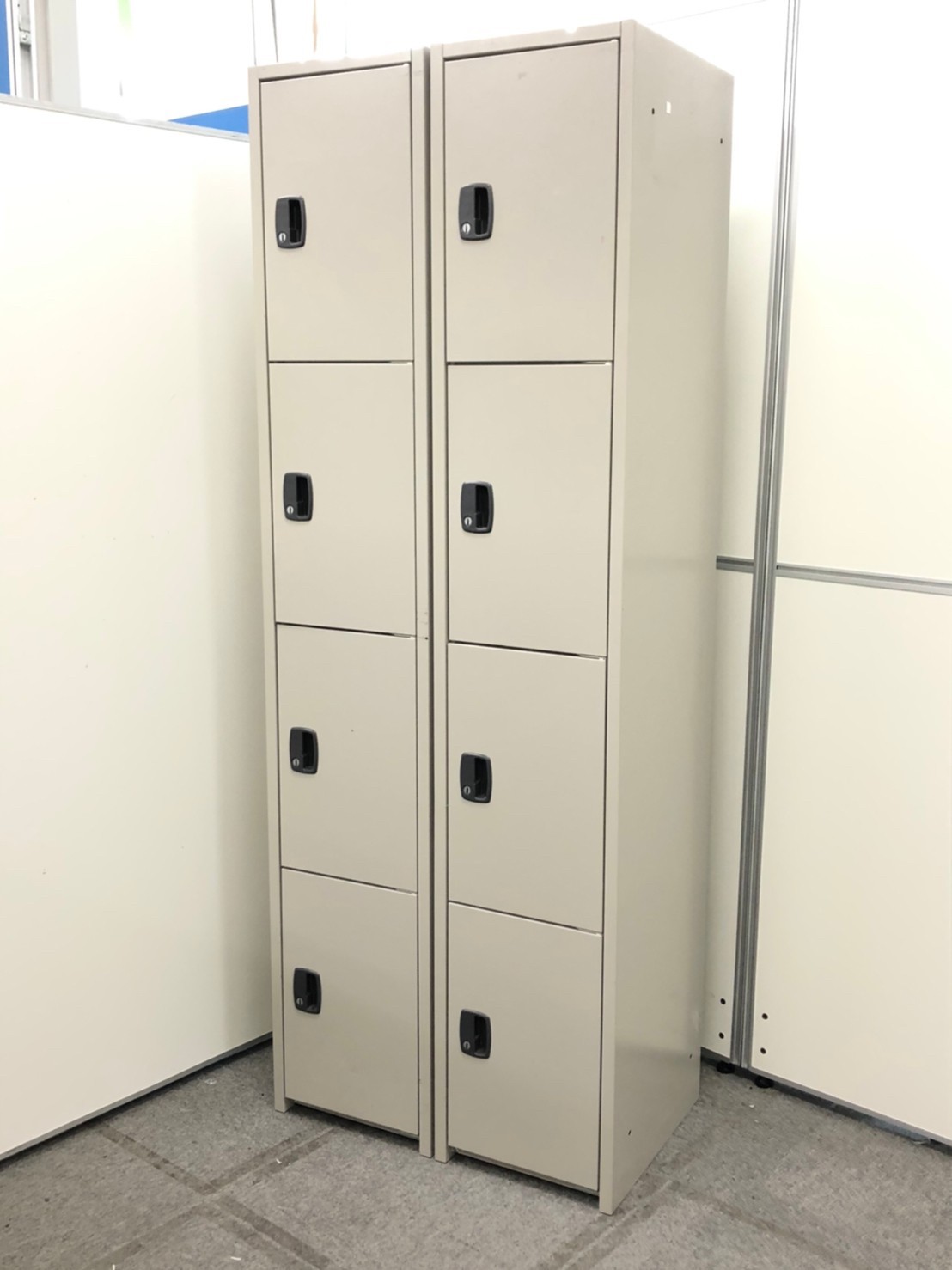 【2台まとめ買いでお買い得！】縦型4人用ロッカー×2台で8名分収納
                        その他
                                    中古
            