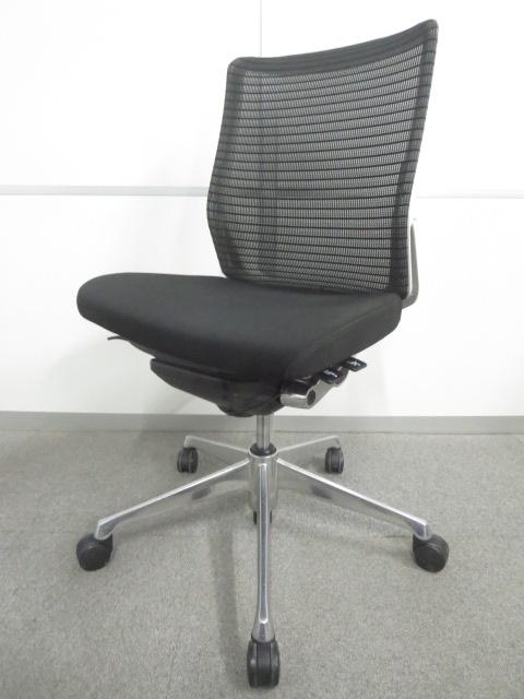 CQ31BW FSH2 |オカムラ コーラル ミドル 背メッシュ 肘なし ホワイト (メーカー直送) CQ31BW FSH8 |オカムラ コーラル ミドル 背メッシュ 肘なし ダーク