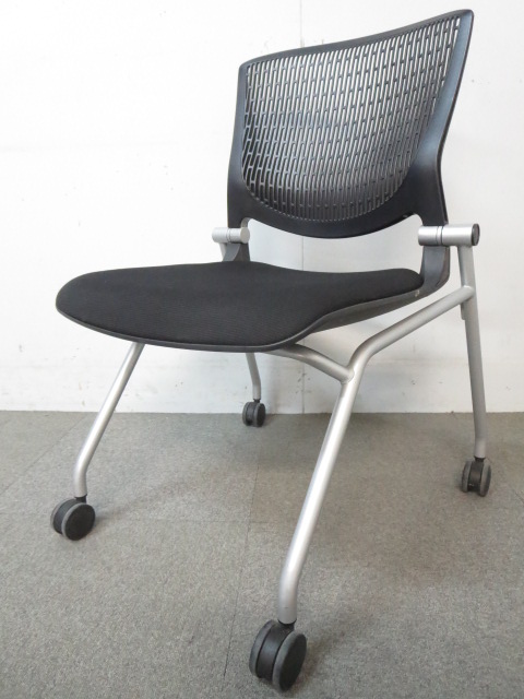 【ハイグレードなデザイン！】■オカムラ製　グラータ　ネスティングチェア（Grata）【ミーティングチェア】【RP】
                        グラータ
                                    中古
            