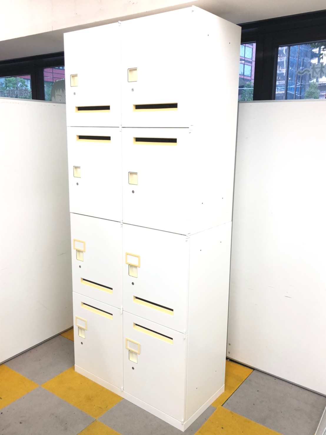 オカムラ製/8人用メールロッカー/ダイヤル錠タイプ
                        レクトライン
                                    中古
            