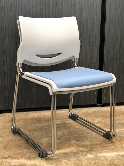 【17セット提案可能！】シンプルスタックチェアが2脚セットでお得に登場！！ビニールレザータイプで清掃も楽々
                        その他
                                    中古
            