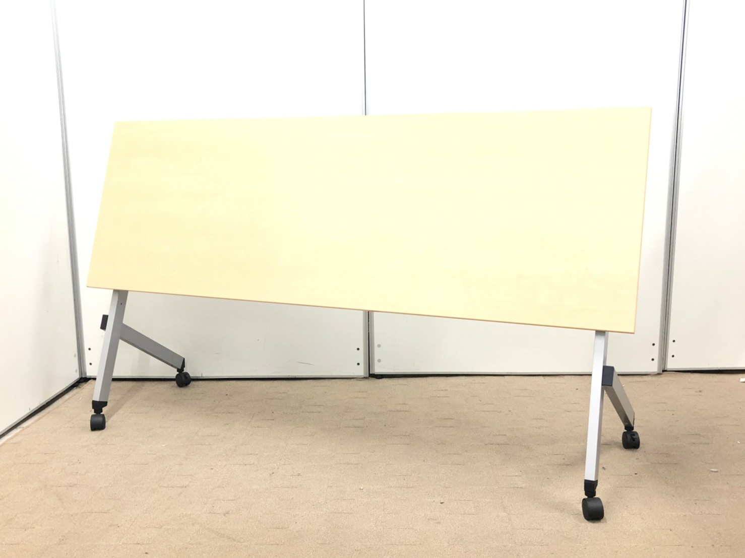 2人程度であれば、感染症対策しながら広々使えます！
                        プラッテ
                                    中古
            