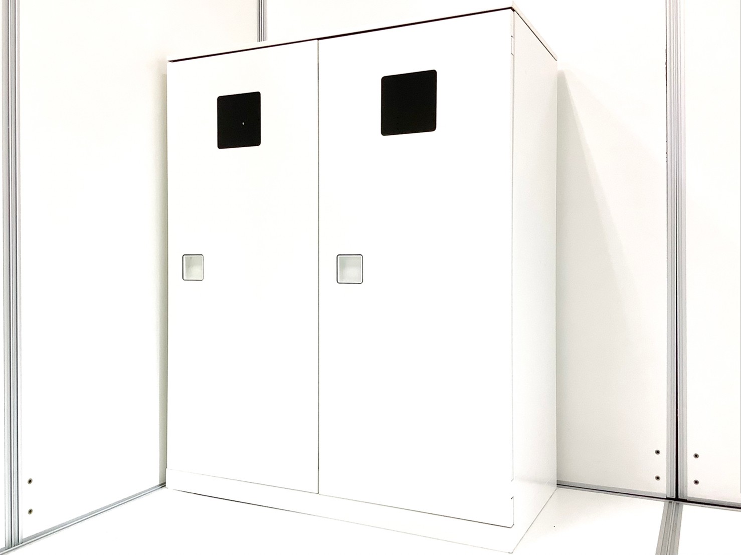 大人気／定番／稀少品　◆Okamura／オカムラ　◆Rectline／レクトライン ※横浜店撮影画像※
                        レクトライン
                                    中古
            