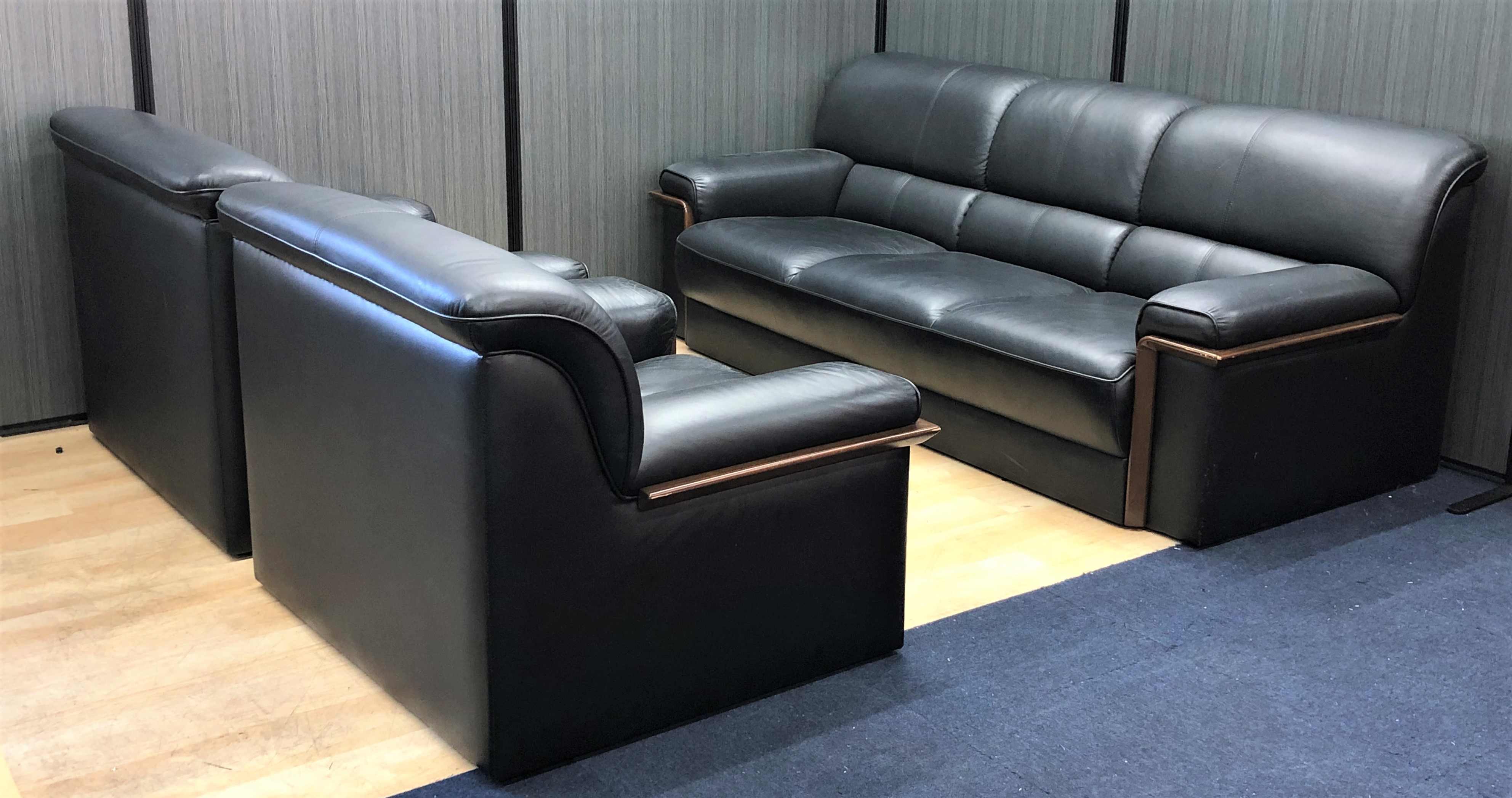 ★在庫入替セール★【1セット入荷】【ワケ有】テーブル無しの応接セット！使用感・キズ有【可児】【大垣】
                        その他シリーズ
                                    中古
            