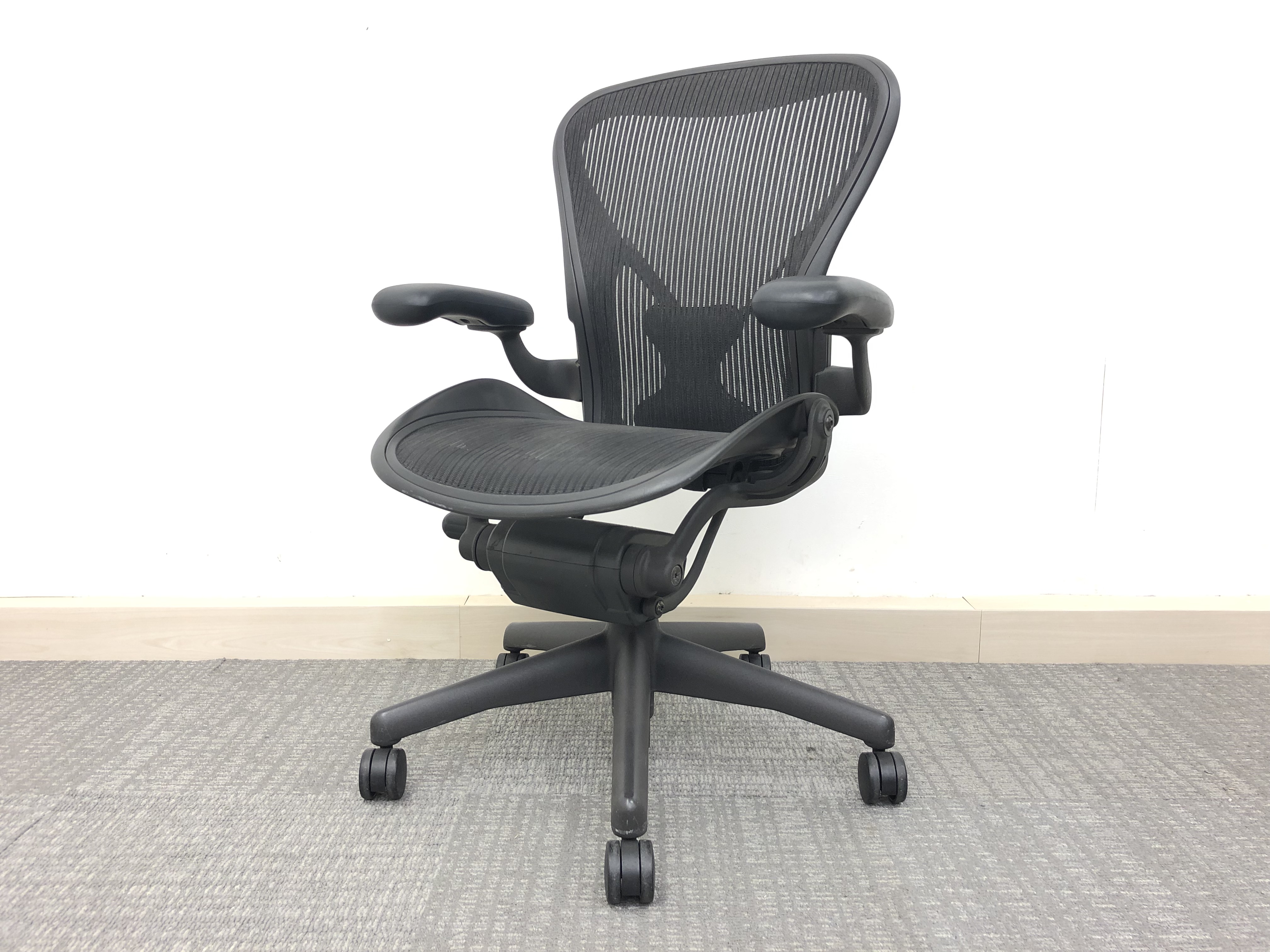 【中古】アーロンチェア Herman Miller/ハーマンミラー 肘付