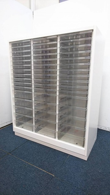 【定価約14万円！！3列浅型トレイ11段深型トレイ5段の人気商品！！沢山収納可能なクリスタルトレイキャビネットの入荷です！！】■イトーキ■シンライン
                        シンライン
                                    中古
            