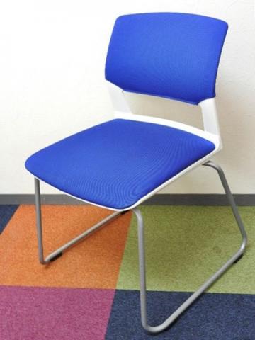 コクヨ製　CK-160シリーズ　スタッキングチェア　ブルーカラー！！
                        160シリーズ
                                    中古
            