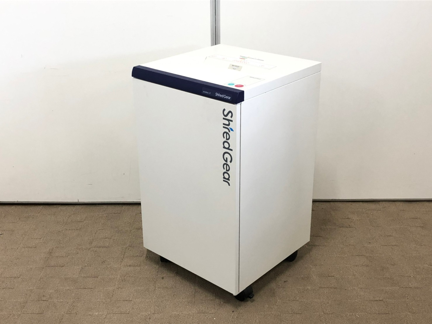 【匠花-shohka37-シリーズ】
10万円以下で高性能のオフィス用シュレッダーをお探しの方に！
                        shohka 電動シュレッダー
                                    中古
            