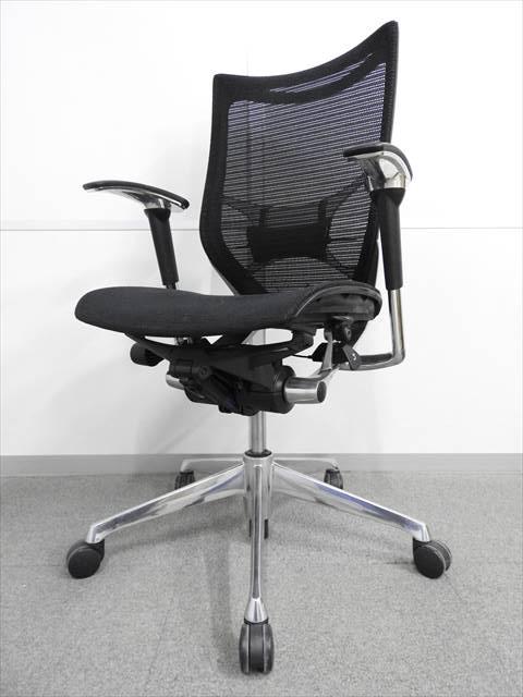 【大人気/高機能商品！】■オカムラ製　バロンチェア　ブラック　ポリッシュフレーム　ランバーサポート付【ベストなポジションが得られる先進設計！】
                        バロンメッシュ
                                    中古
            