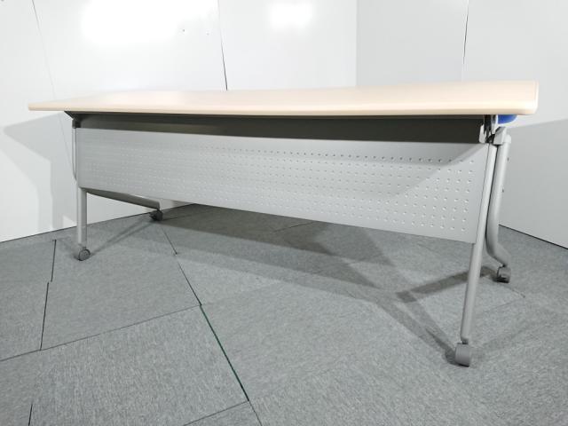 ウチダ製　SP型シリーズ　W1800　　ナチュラル天板　サイドスタックテーブル入荷！！【関西倉庫在庫】
                        SP型
                                    中古
            