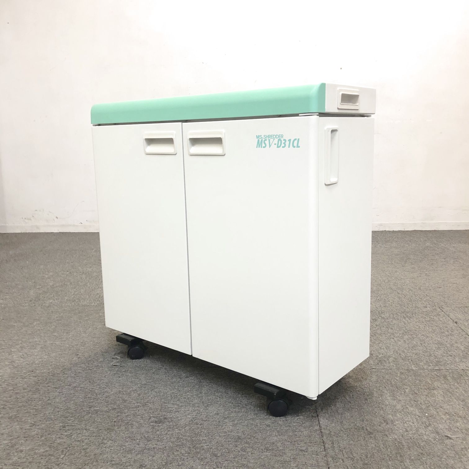 【1台入荷】【書類整理に便利】国内シュレッダーのパイオニア！明光商会！！中古　シュレッダー　OA　セキュリティ　個人情報　オフィス家具 MSV-D31CL
                        MSVシリーズ
                                    中古
            