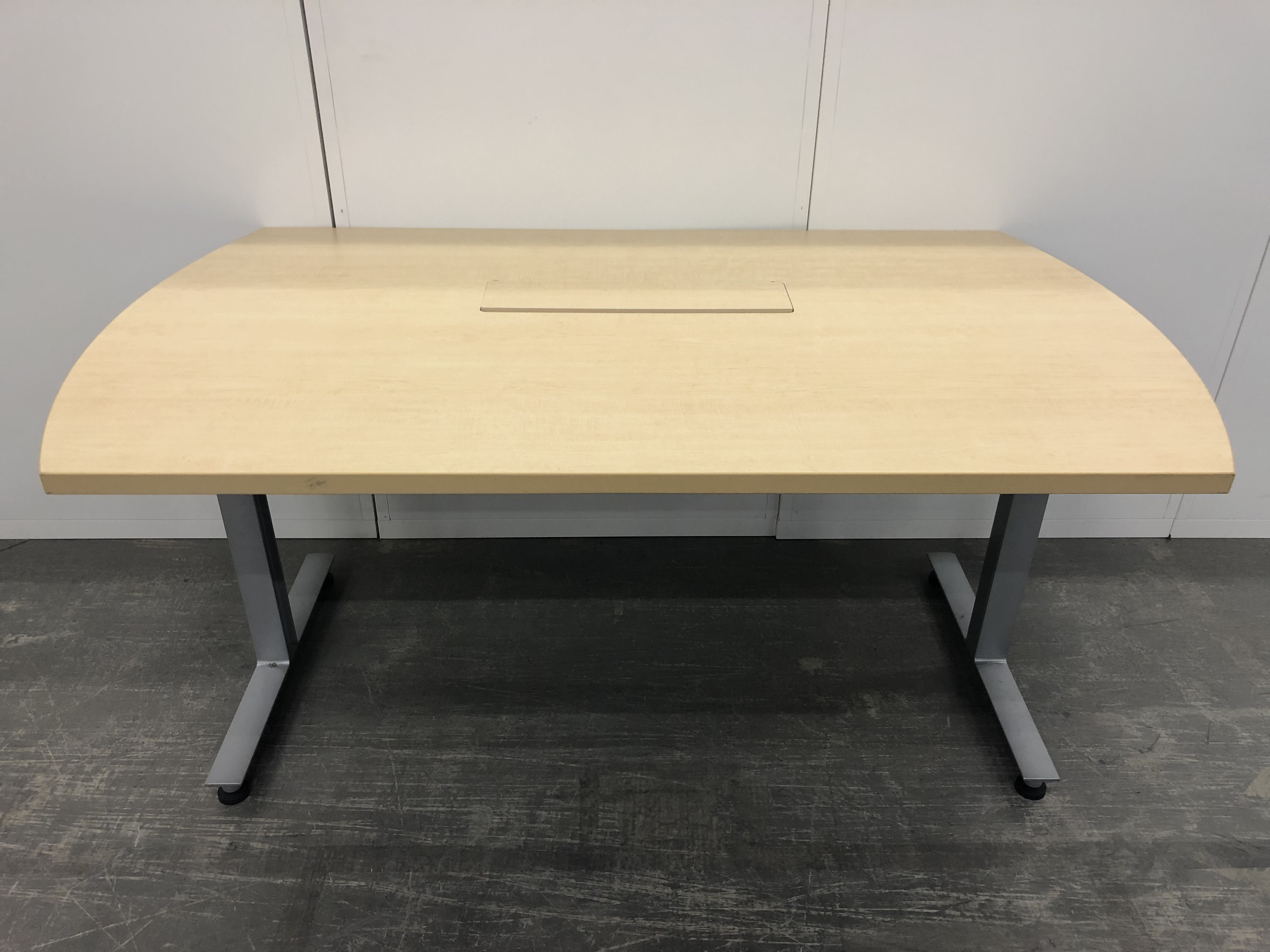 イトーキ　平机　インフューズ 中古】インフューズ イトーキ/ITOKI 平机 287640 - 中古オフィス