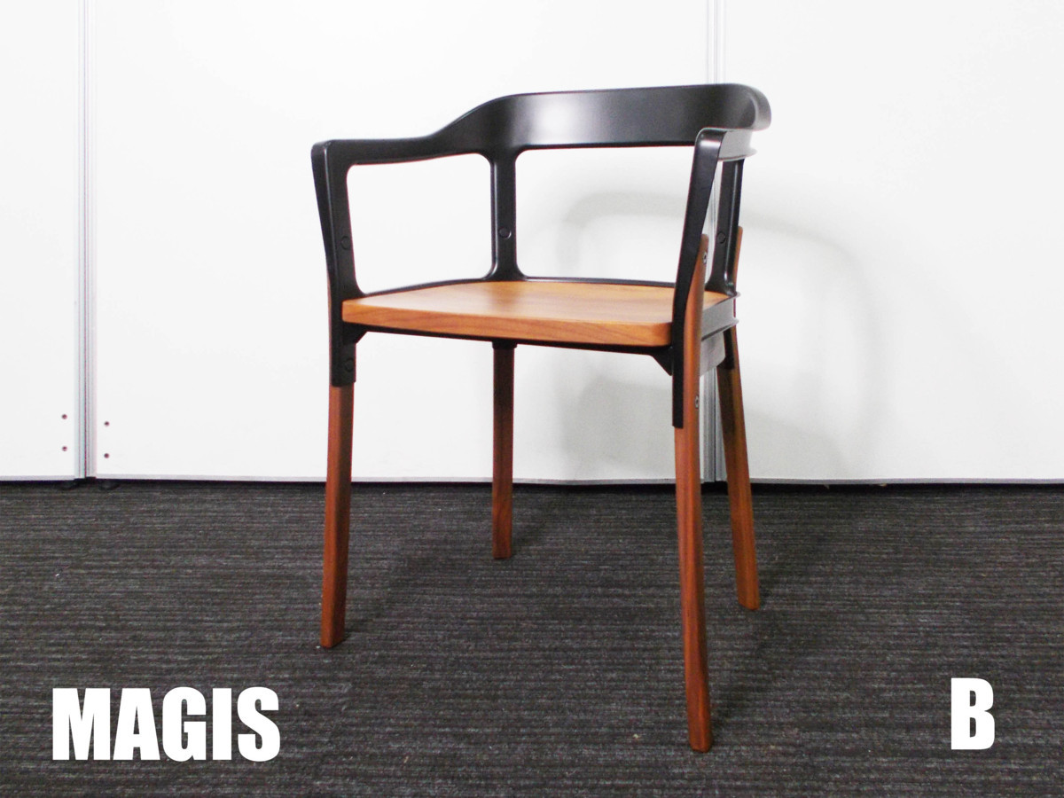 B）MAGIS / マジス　スティールウッド アームチェア　ブラックXウォールナット　スチールウッド
                        その他シリーズ
                                    中古
            