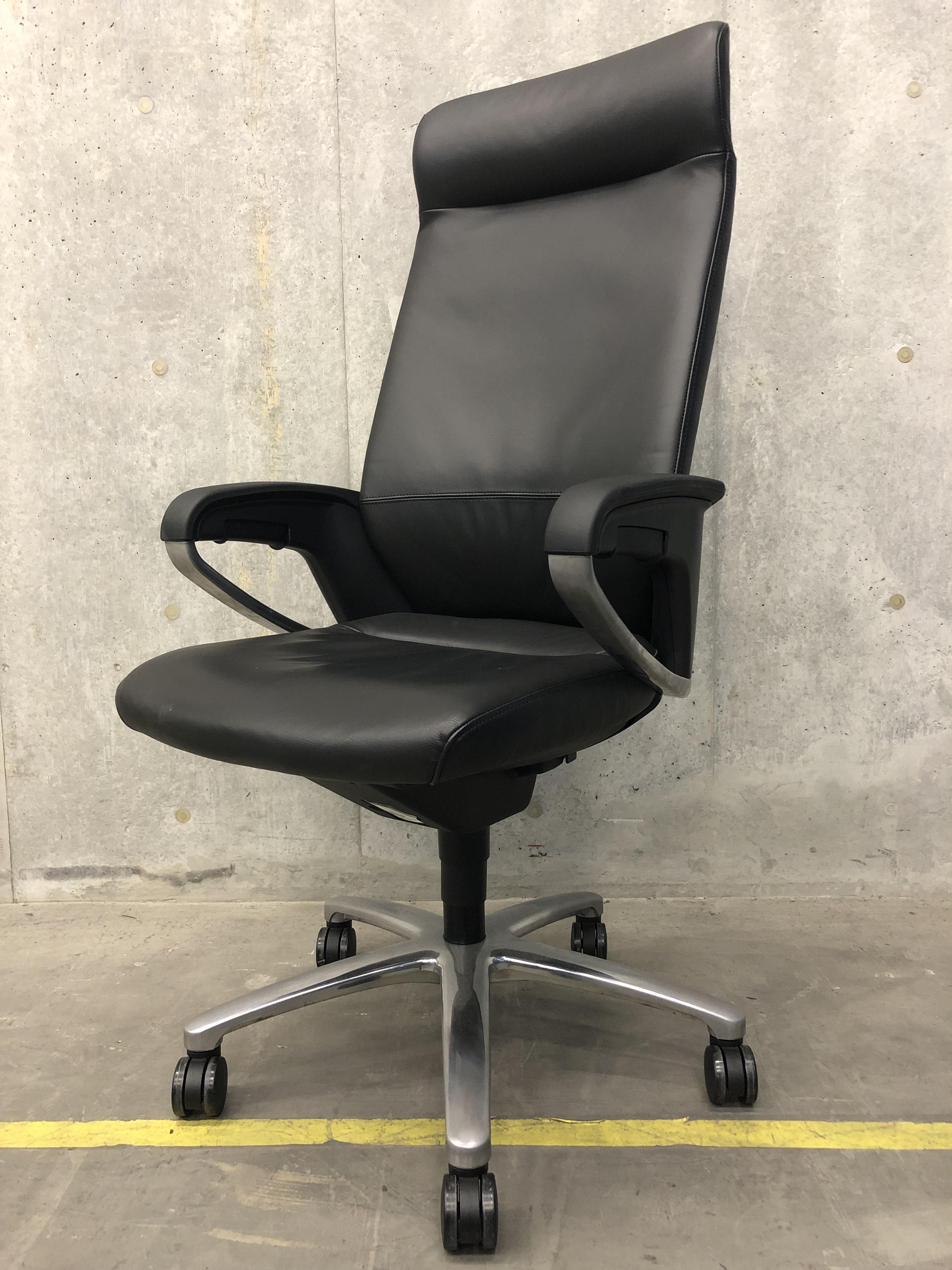 役員チェア マネージメントチェアー フィロソフィー コクヨ 中古