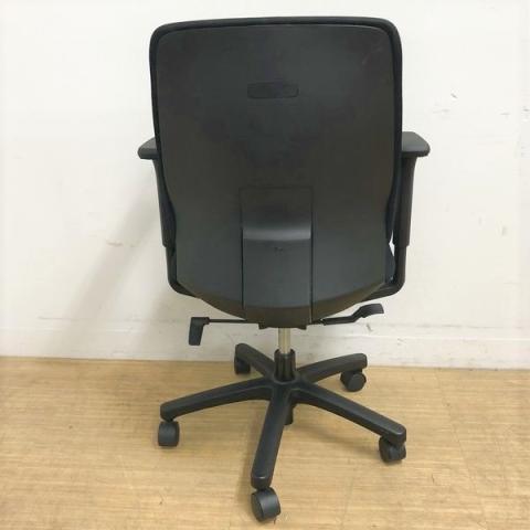 【中古】トルテR KZ-230GB-T1T1 イトーキ/ITOKI 肘付ハイバックチェア 341320