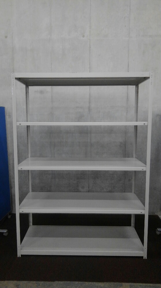 コクヨのW1515の中古ラックが3台入荷しました！②　注)呼称W1500/D600　実寸W1515/D615　天地5段　耐荷重：段/150kg　ボルトレスなので組立も簡単！ 
※マテハン本舗の中古商品は、千葉県柏市に在庫がございます。
                        その他シリーズ
                                    中古
            