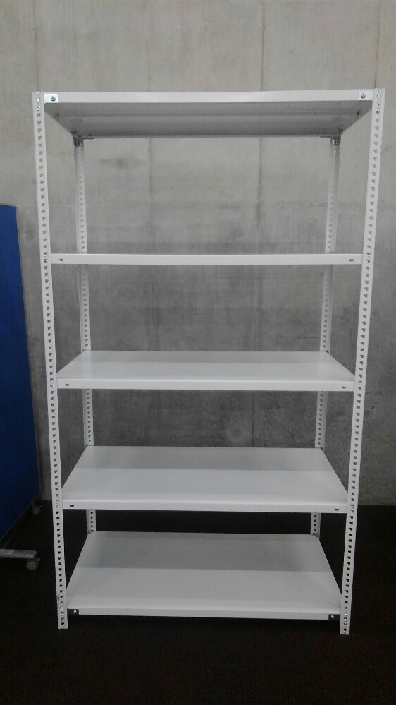 東北美人のように美しいホワイトの中古ラック(W1215)が2台入荷しました！　注)呼称W1200/D600　実寸W1215/D615　天地5段　耐荷重：段/100kg　上下六角ボルト式 
※マテハン本舗の中古商品は、千葉県柏市に在庫がございます。
                        その他シリーズ
                                    中古
            