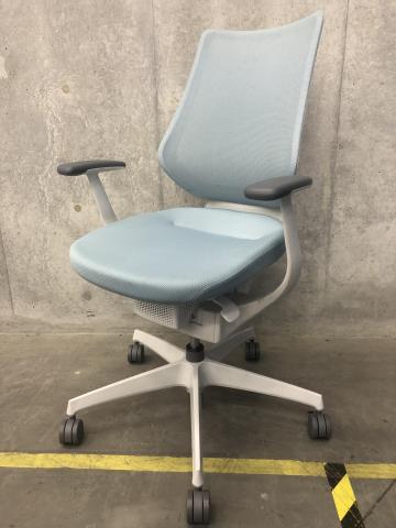 中古】イング コクヨ/KOKUYO 肘付ハイバックチェア 342054 - 中古 
