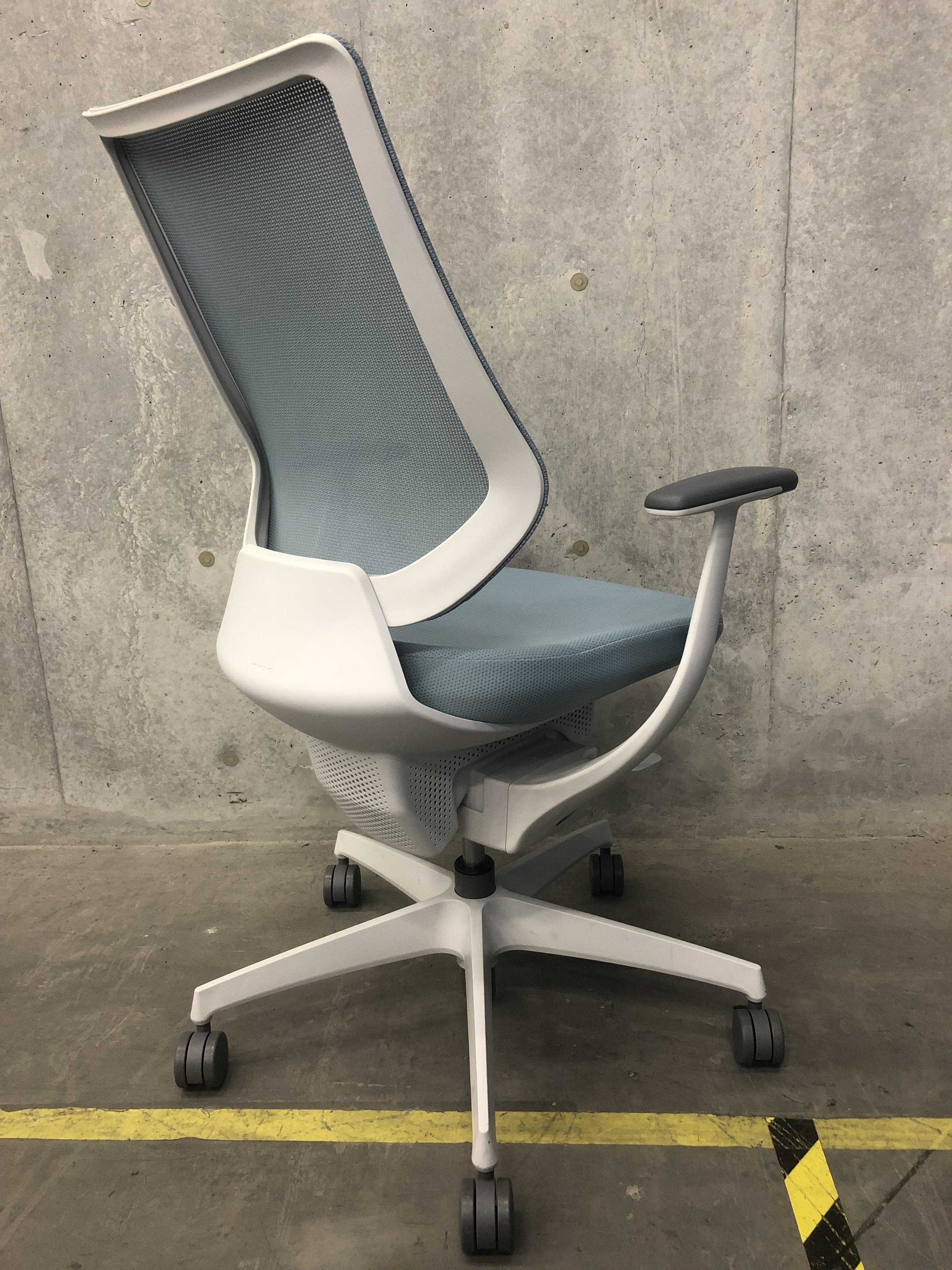 中古】イング コクヨ/KOKUYO 肘付ハイバックチェア 342062
