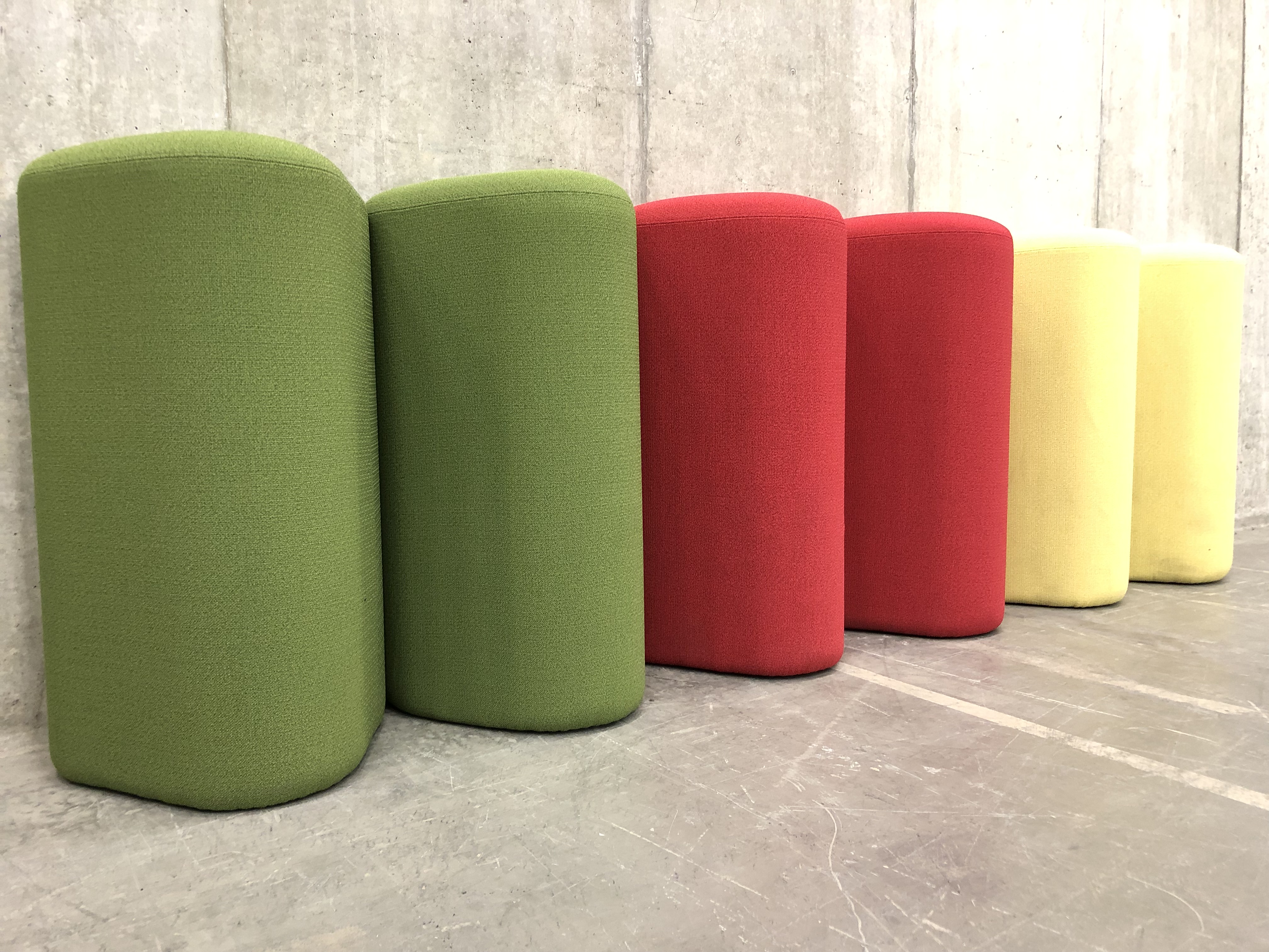 【関東倉庫在庫品】【限定1セット】内田洋行製・pilvio(ピルヴィオ)シリーズが入荷しました！3色セットでお求めやすく！1個当たり5万円もする高級品です！弊社使用欄【A00820675】【A00820674】【A00820673】
                        pilvio
                                    中古
            