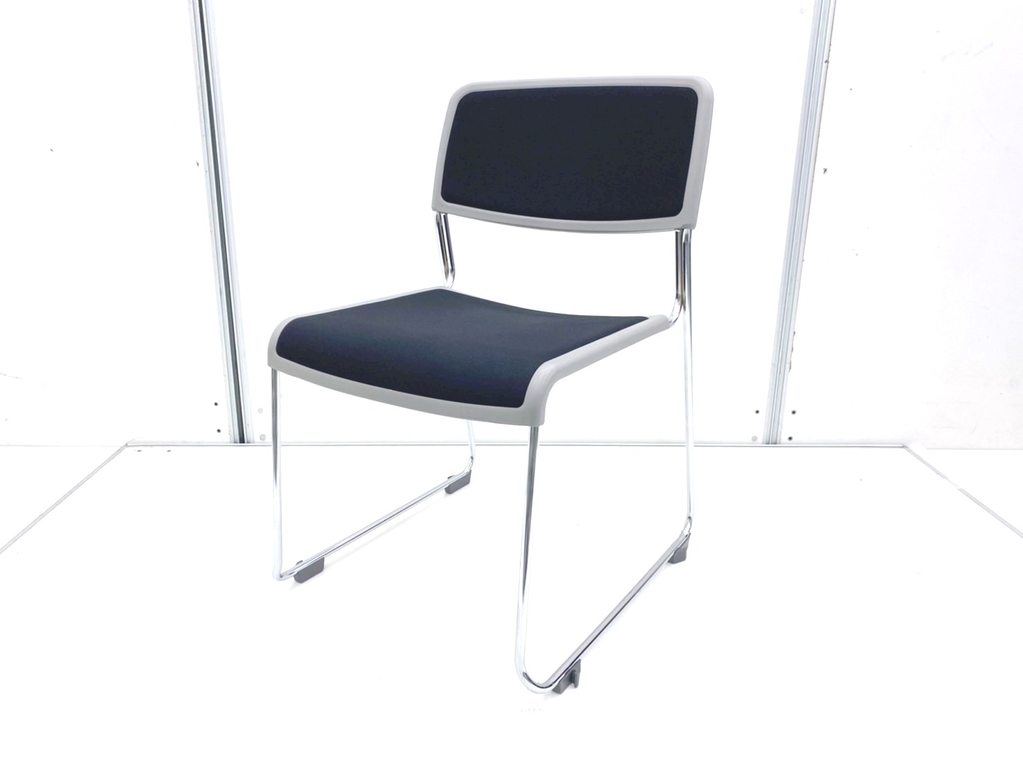 【使用5年未満の美品！】コクヨ（KOKUYO）CK-890シリーズ　スタッキングチェア　■色：ブラック
                        その他シリーズ
                                    中古
            