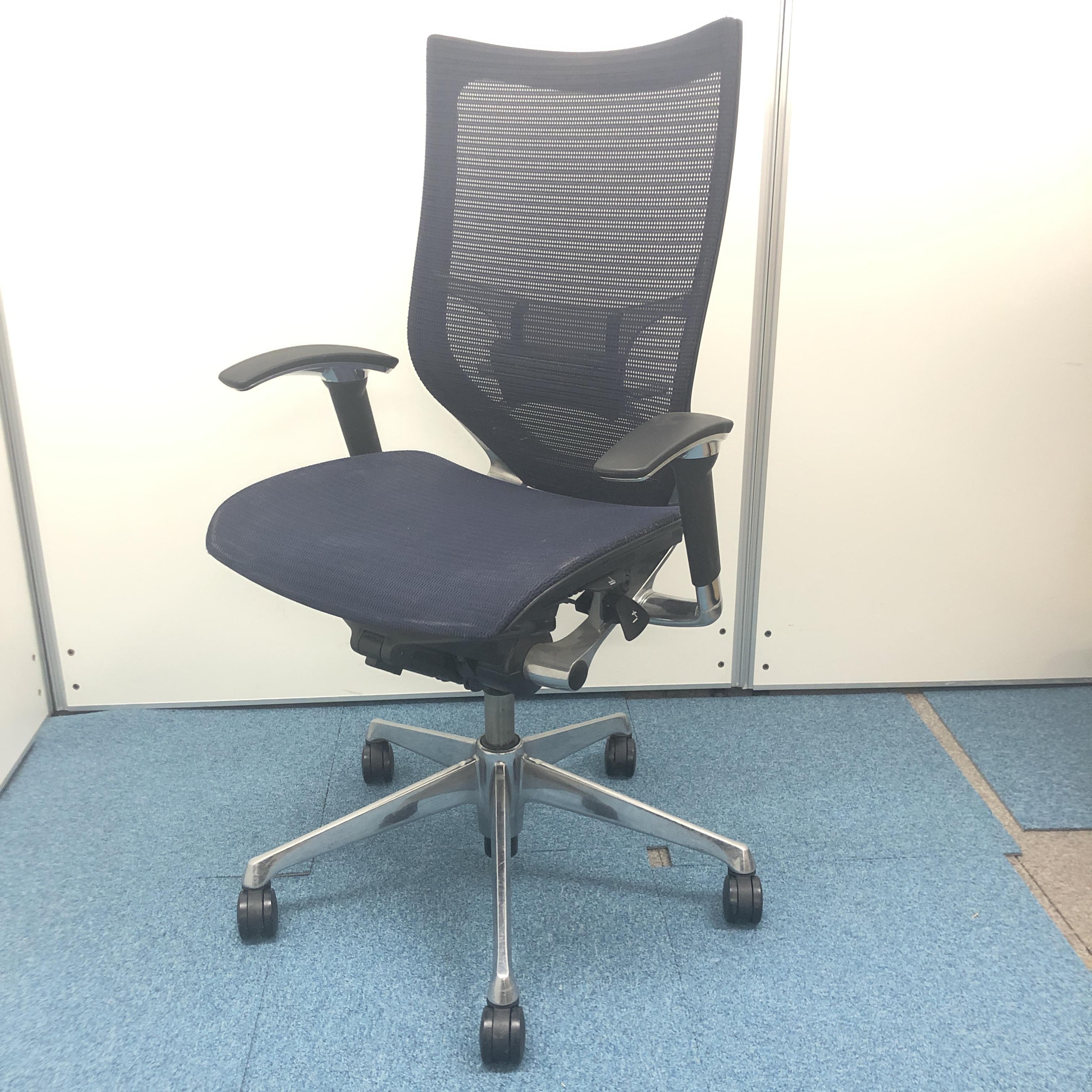 【人気のメッシュチェア】オカムラ/バロン/ダークブルー【ランバーサポート付き】
                        バロンメッシュ
                                    中古
            