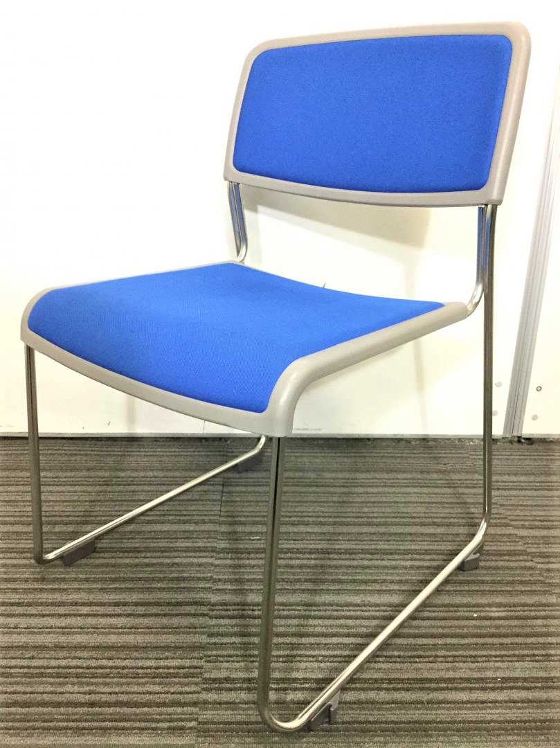 【KS】軽くて丈夫なスタッキングチェア！コロナワクチン接種会場にも！
                        その他シリーズ
                                    中古
            