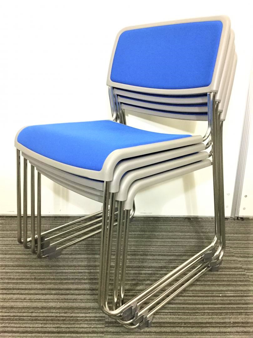 【KS】4脚セット！軽くて丈夫なスタッキングチェア！コロナワクチン接種会場にも！
                        その他シリーズ
                                    中古
            