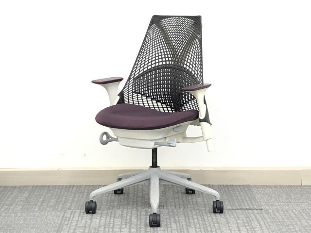 0円 大きな取引 HermanMiller ハーマンミラー SAYL セイルチェア 4 白 黒 OAチェア 肘付き 事務椅子 2014年製