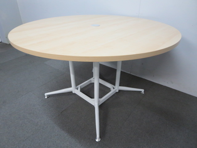 【PCを使用した打合せに最適！】■丸型OAテーブル　W1200mm　【配線孔付き】ナチュラルカラー
                        その他シリーズ
                                    新品
            