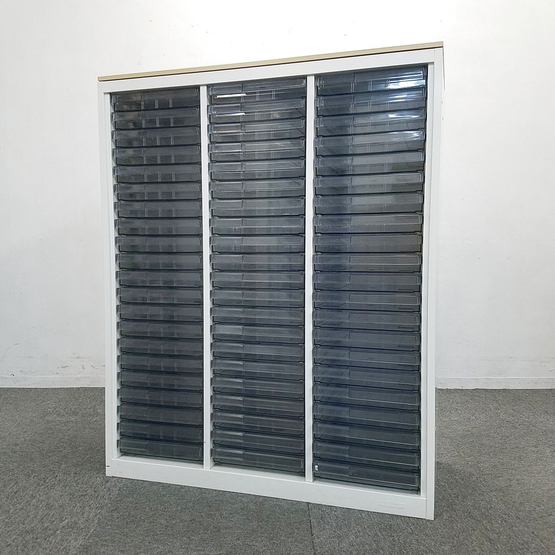 【1台入荷】状態良好のクリスタルトレーキャビネットが入荷です！中古　オフィス　クリスタルトレイ　キャビネット　棚　書庫　W900　D400　オカムラ　レクトライン　ホワイト
                        レクトライン
                                    中古
            