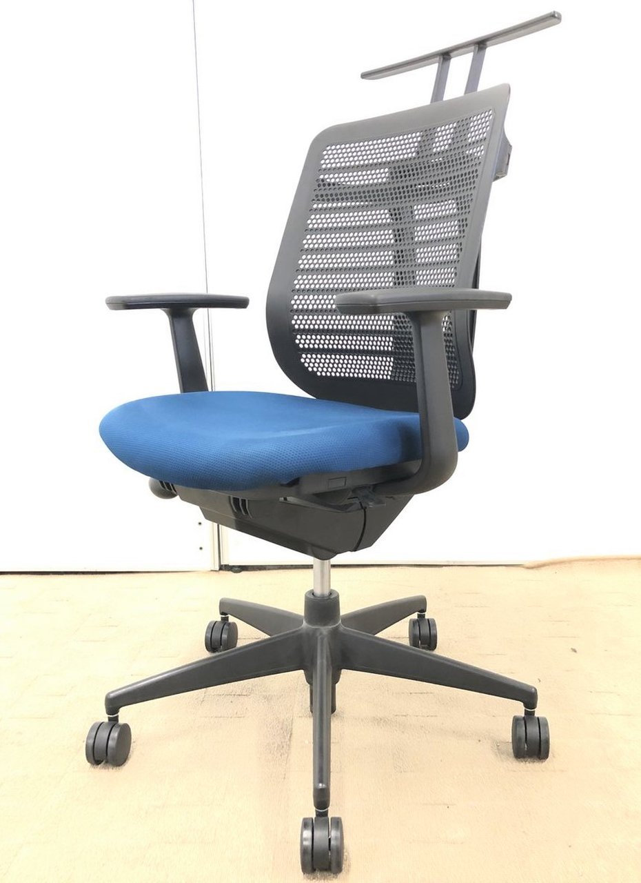 【KS】【在庫入替！お買い得セール！】■コスパの良い肘付きチェアお探しの方必見！■コクヨ製　ベルガーチェア (BELGER)　肘付　ブルー
                        ベルガー
                                    中古
            