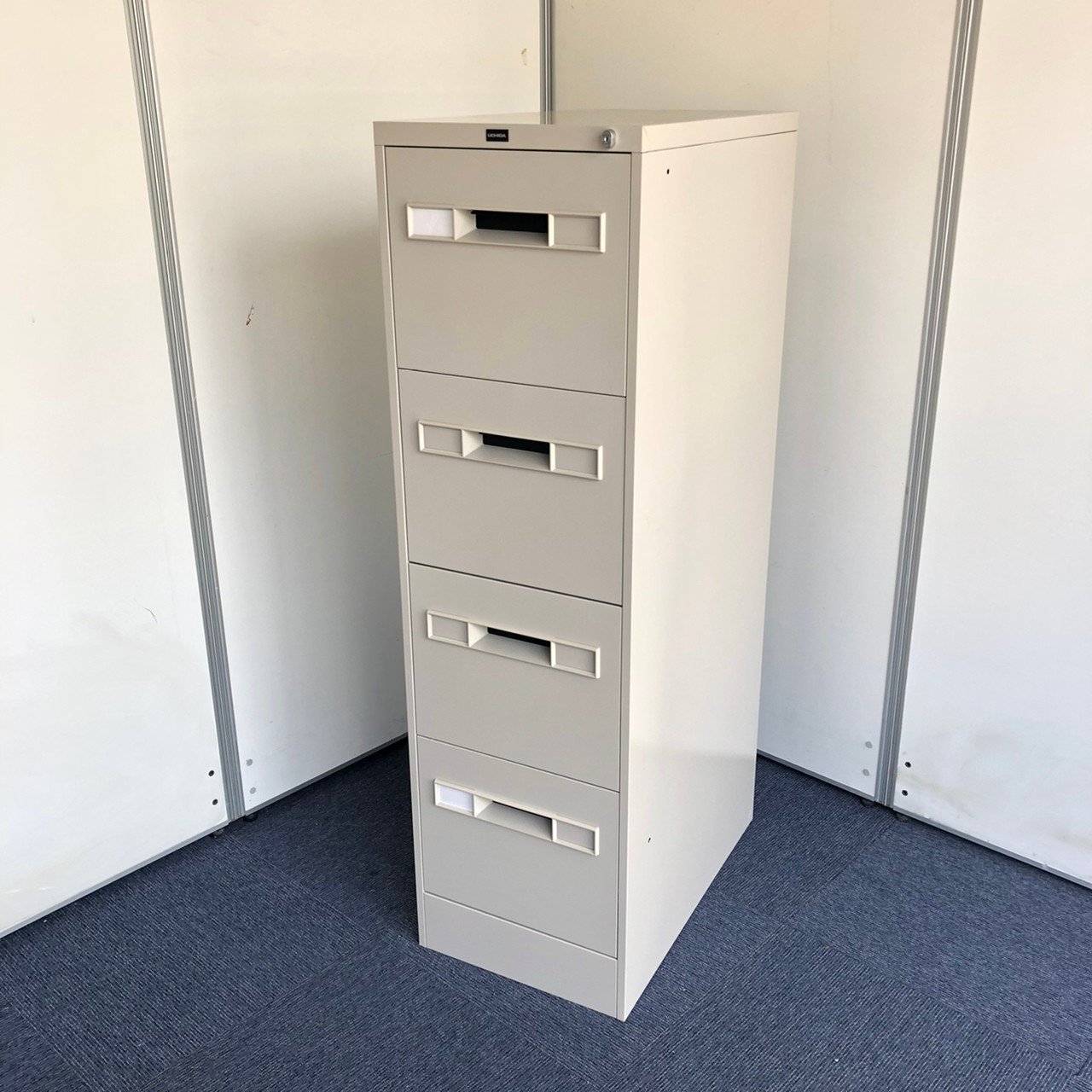 【6台入荷】内田洋行製ファイルマスターシリーズのファイルキャビネットが入荷。
オフィス 家具 中古 書庫
                        ファイルマスター
                                    中古
            