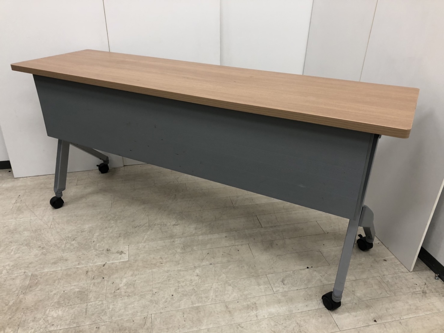 【W1500サイズ】オカムラ/スタックテーブル/ブラウン
                        その他シリーズ
                                    中古
            