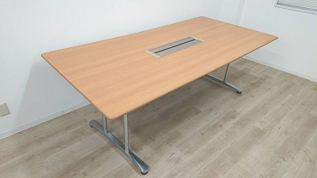 8人掛け会議テーブル メーカー: オカムラ