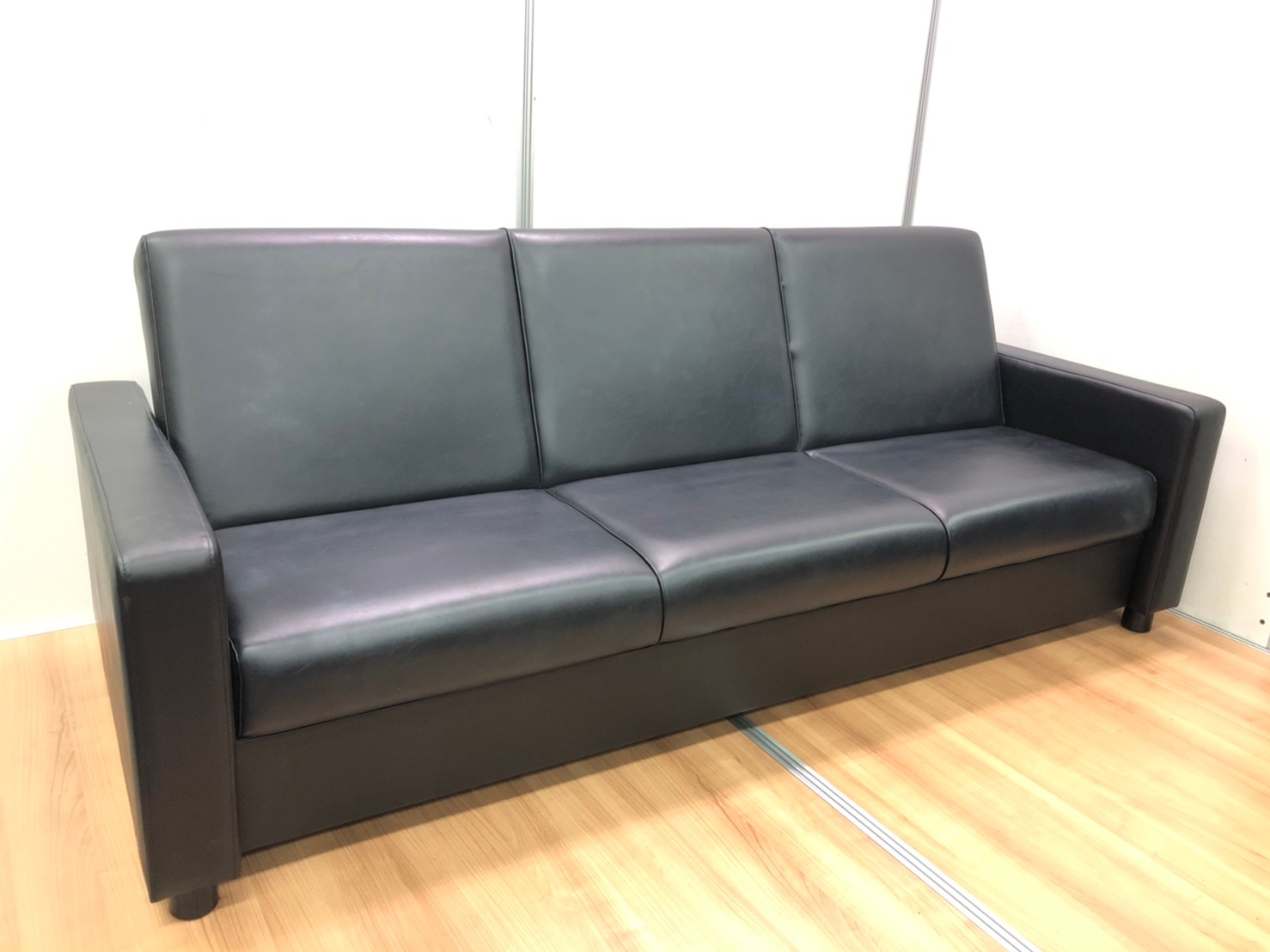 【中古レア商品】ソファーベッド　/休憩室に1台どうですか？
                        ベーシス
                                    中古
            