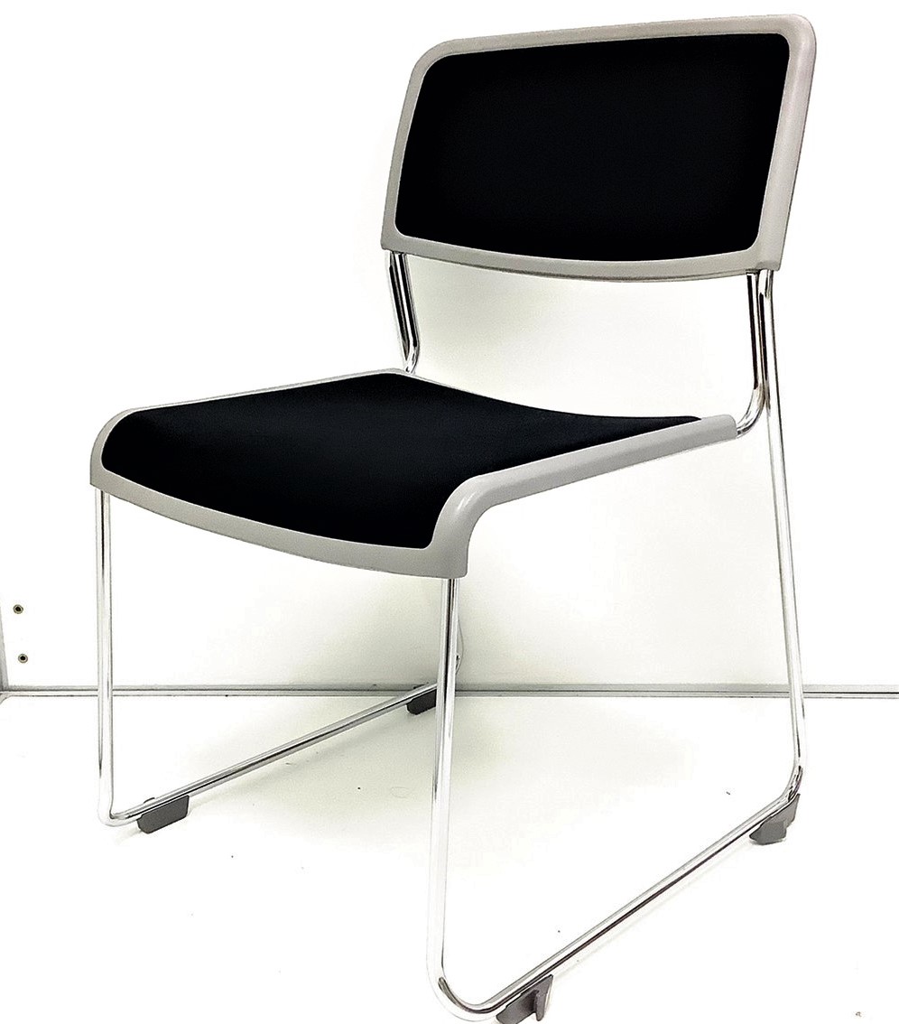 【関東倉庫在庫品】収納も可！スタックチェアが入荷しました！！管理番号：【先行予約品】)
                        その他シリーズ
                                    中古
            