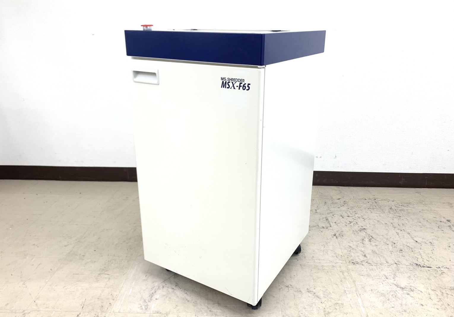 【最大約６５枚裁断】脅威のパワー！クロスカット業務用シュレッダー◆明光商会製MSX-F65【RP】
                        MSXシリーズ
                                    中古
            