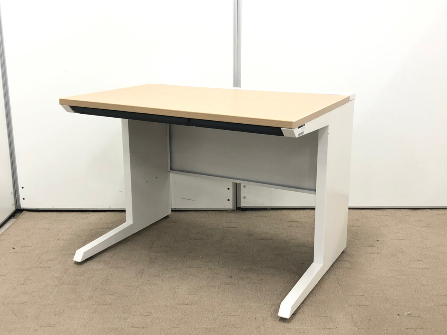 【大人気木目調天板！】横幅100㎝のコンパクトなデスクが入荷致しました！流行りのナチュラルウッド！★
                        CZR
                                    中古
            