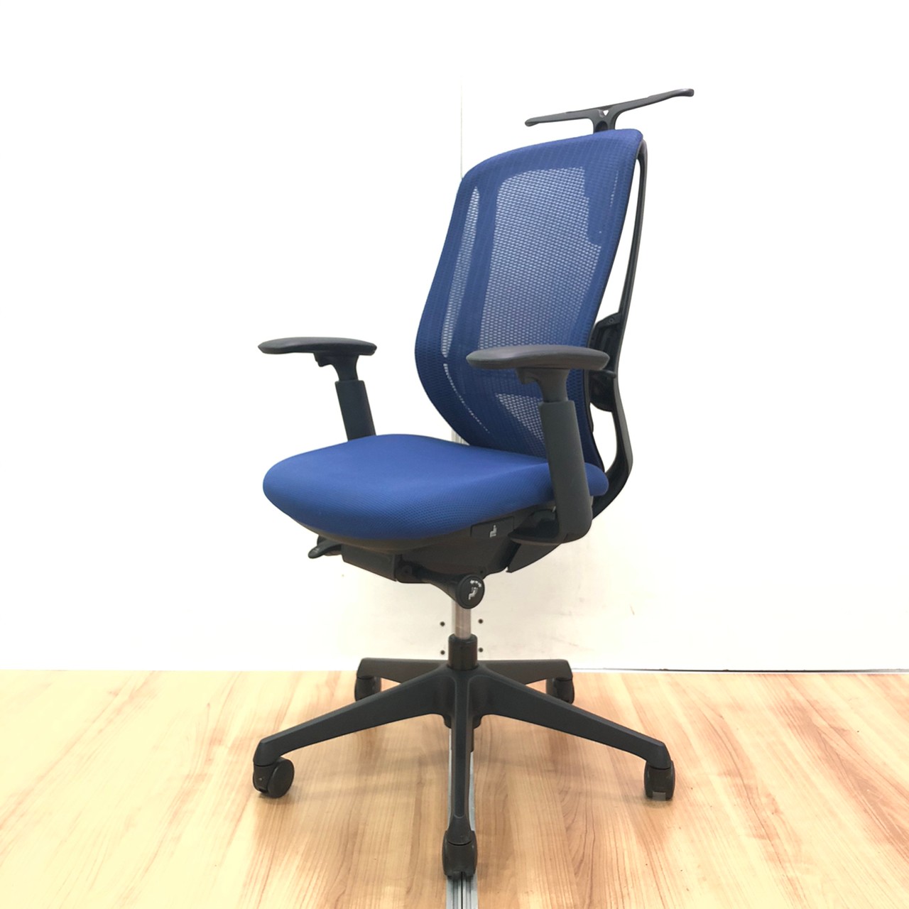 【2018年製】シルフィー/ミディアムブルー色/メーカー売上NO.1
                        シルフィー（メッシュ）
                                    中古
            